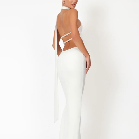 Khanums white bridal dress